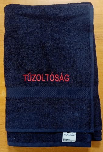 Hímzett strandtörölköző Tűzoltóság felirattal